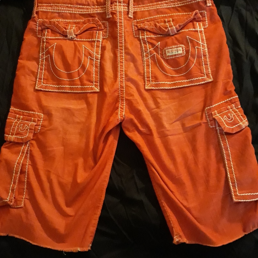 True Religion red cargo shorts size 38